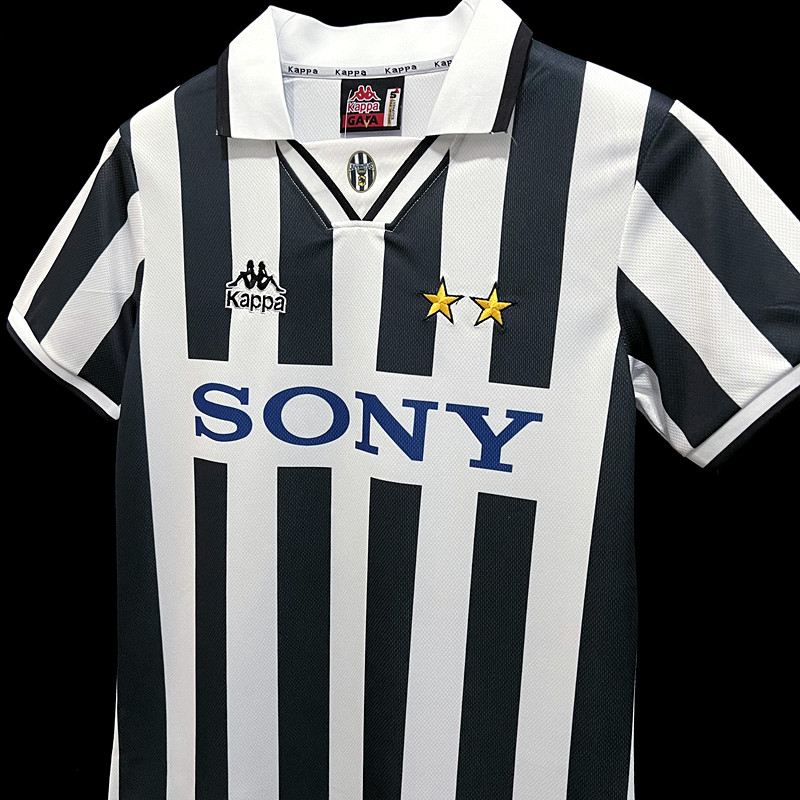 1995-96 Juventus Home Jersey