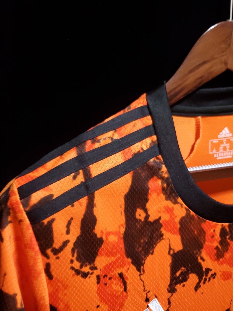 2020-21 Juventus Third Jersey