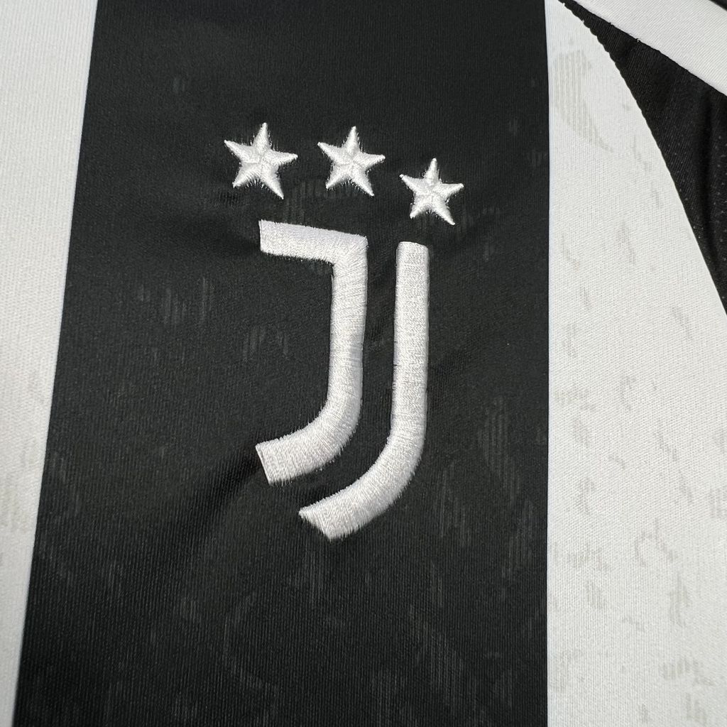 2024-25 Juventus Home Jersey