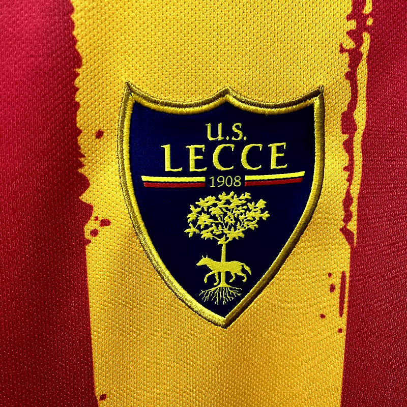 2022-23 Lecce Home Jersey