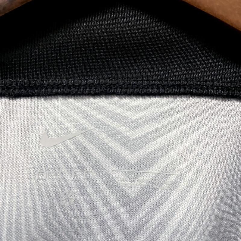 2022-23 Eintracht Frankfurt Away Jersey