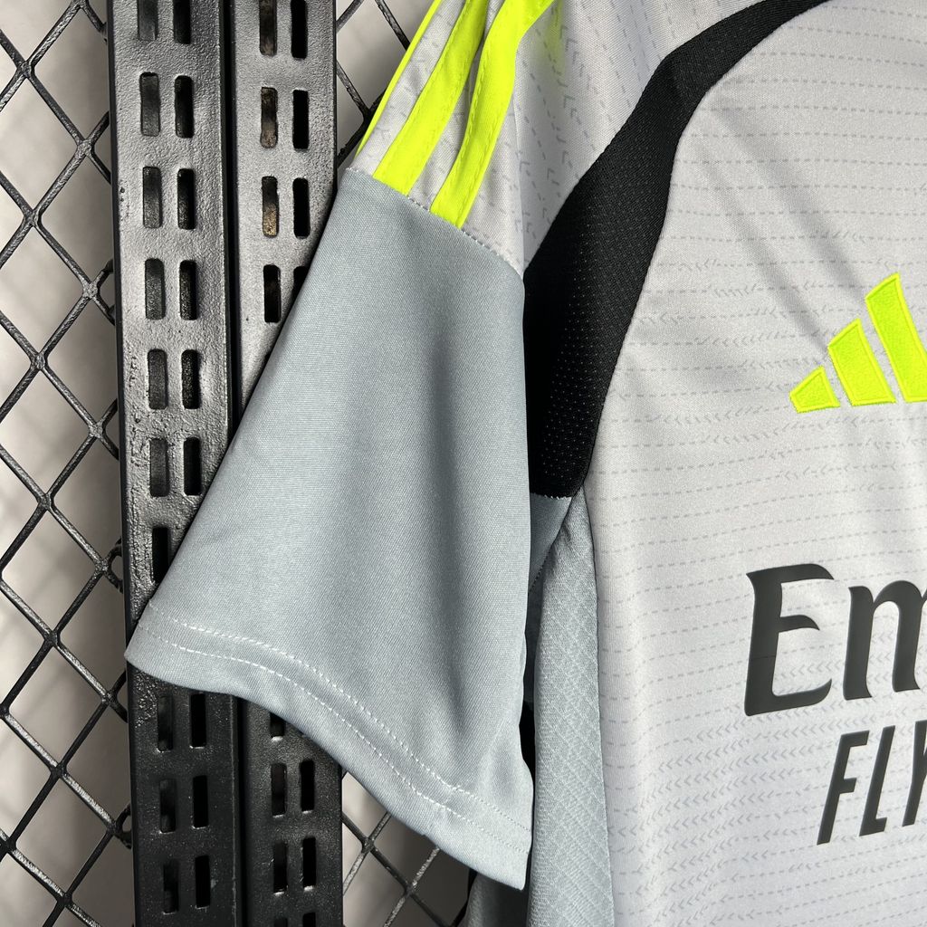 2024-25 Benfica Third Jersey