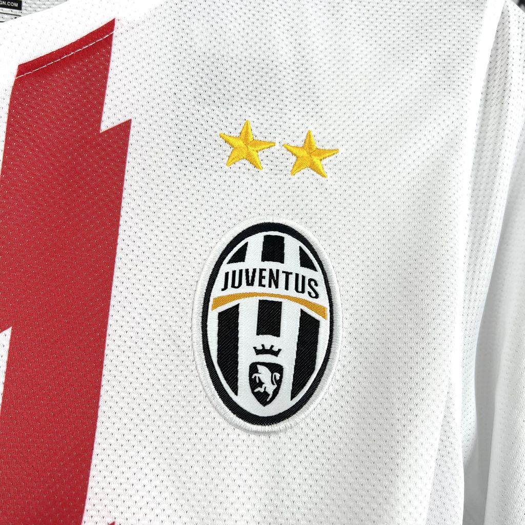 2010-11 Juventus Away Jersey